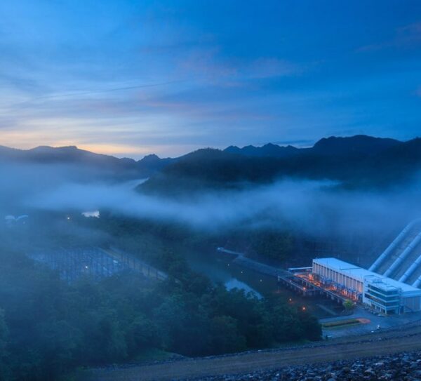 viewpoint-srinagarind-dam-thailand-dam-hydroelectric-plans-1170x620